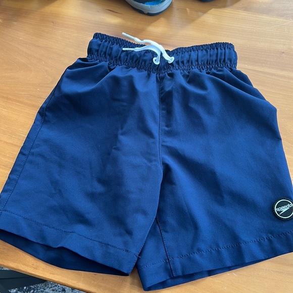 Boys speedo swim trunks, EUC, size 6/7 - Picture 1 of 3